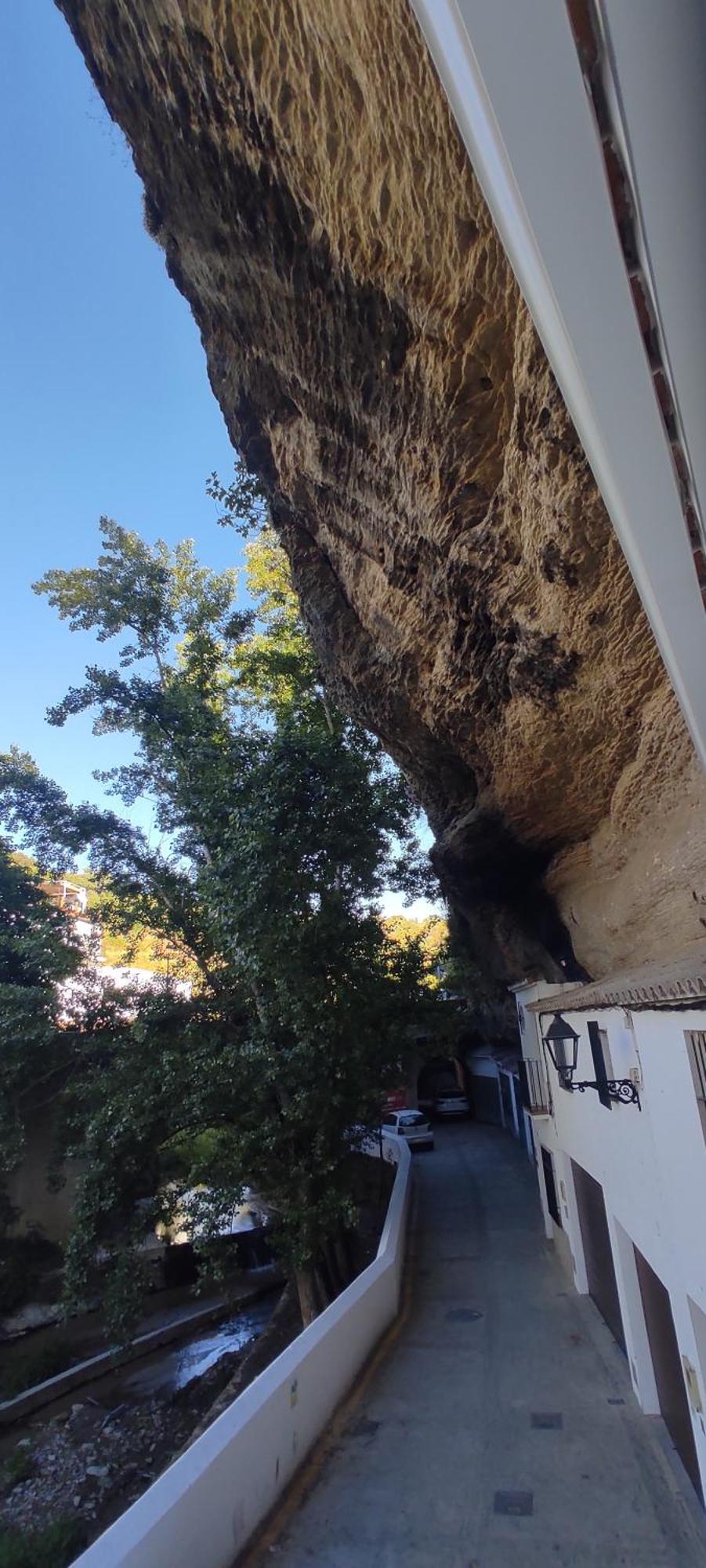 Casa Cueva Las Chicas Del Puente Setenil De Las Bodegas Exterior photo