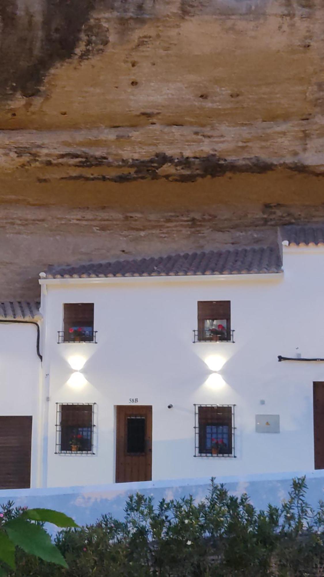 Casa Cueva Las Chicas Del Puente Setenil De Las Bodegas Room photo